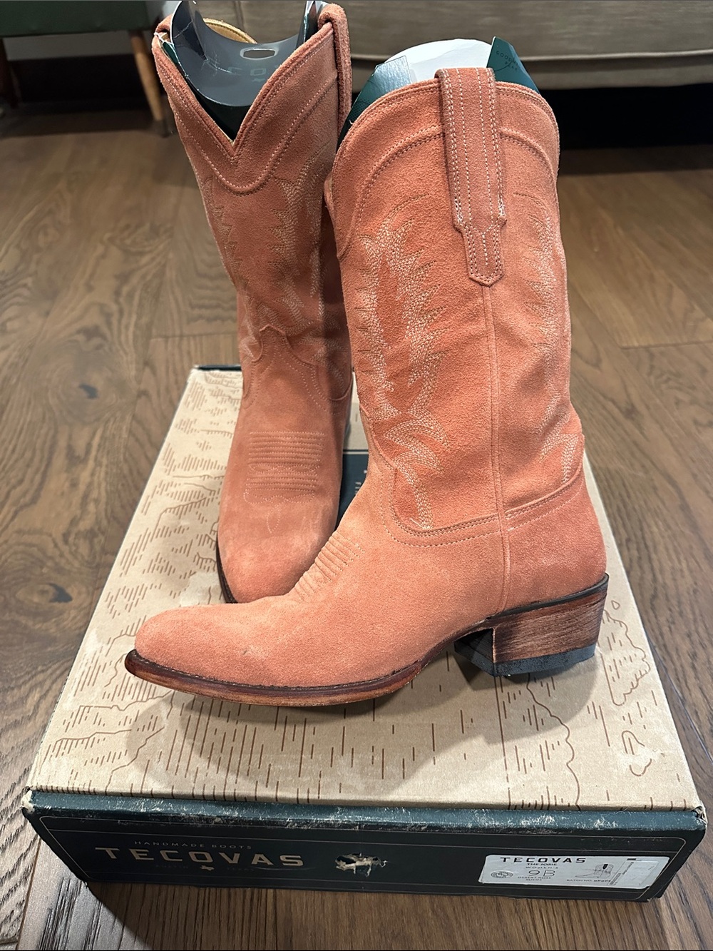 Tecovas The Josie Desert Rose Suede 9B
